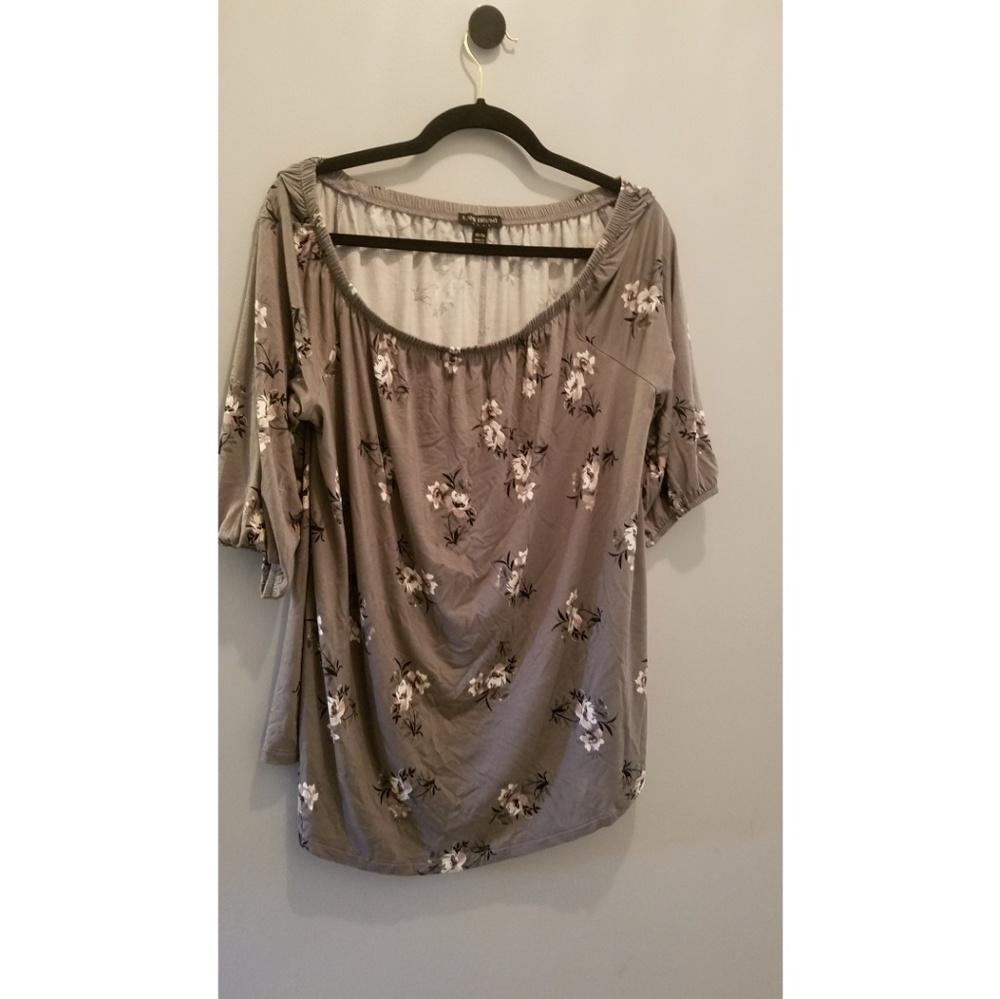 14/16 Lane Bryant  3/4 length sleeves